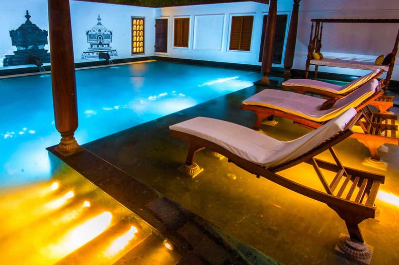 Swimming pool of the residence SVATMA in Thanjavur in India