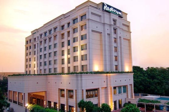 radisson-varanasi-facciata
