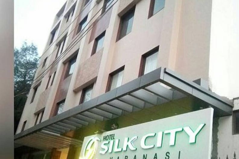 hotel-silk-city-varanasi