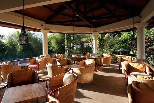 Bar of the Novus Puncak Resort & Spa in Indonesia