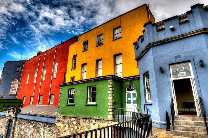 ireland-dublin-colorful-houses