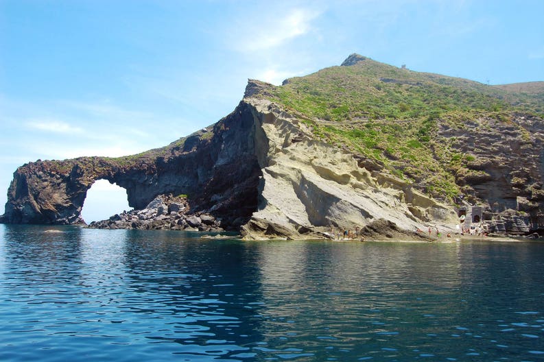 0e3f60b6-5fe7-4707-b3d9-f62fe5c42b68