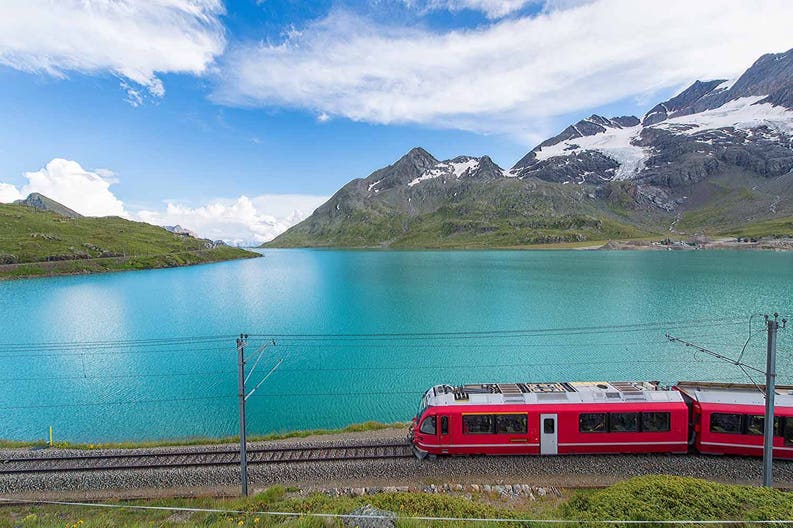 switzerland-bernina-red-train