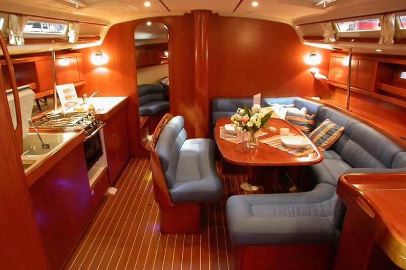 dufour-455-2008-interior-01