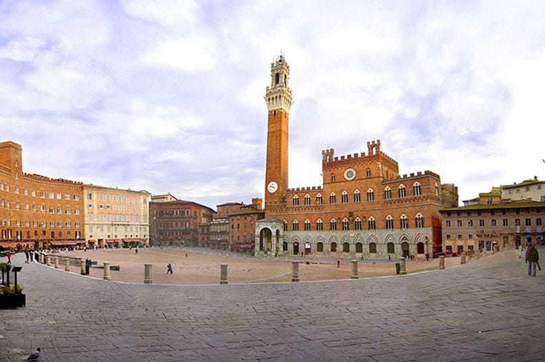 italy-siena-del-campo-square