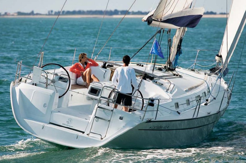 Cruising sailing yacht Cyclades 50