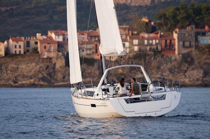 Oceanis 41 barca a vela in mare