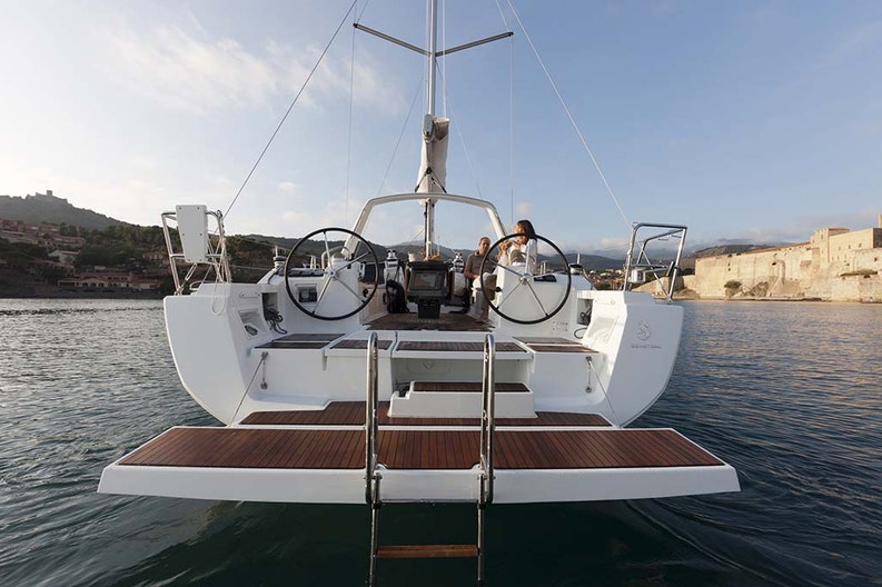 Timoni barca a vela Oceanis 41