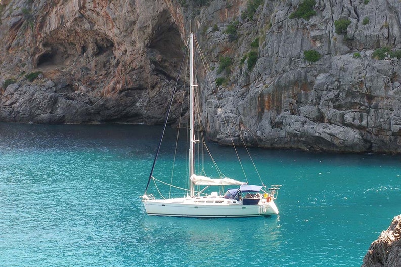 A beautiful bay with the Sun Odyseey 43