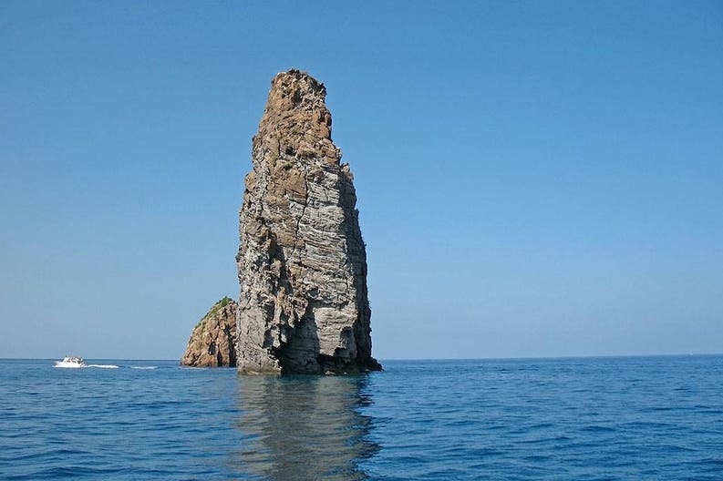 Italia Sicilia scoglio Scoglio tra le isole Eolie in Sicilia in Italia