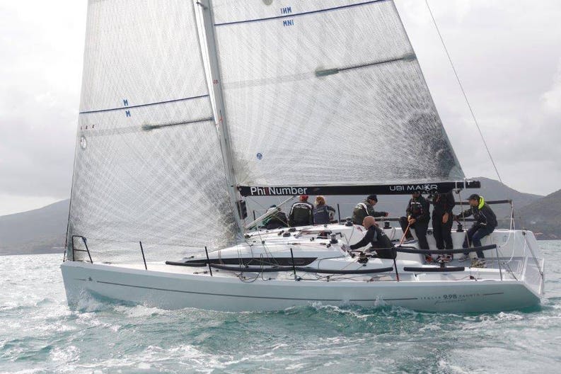 Italia Yachts 998