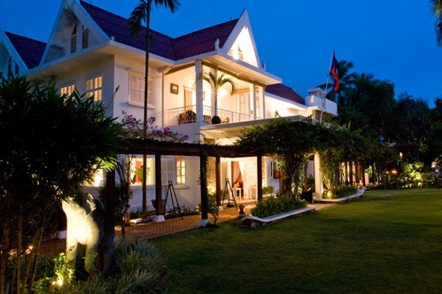 angsana-hotel-luang-prabang-esterno