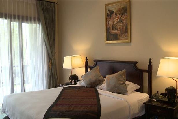 hotel-villa-santi-luang-prabang-camera2