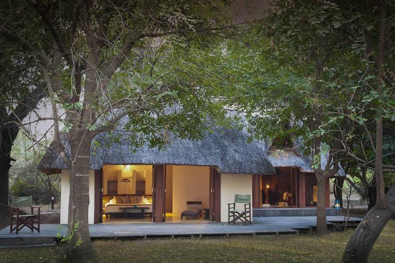 luangwa-camp