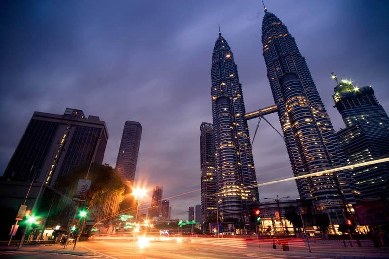 Night view of the Petronas twin towes in Kula Lampur in Malaysia