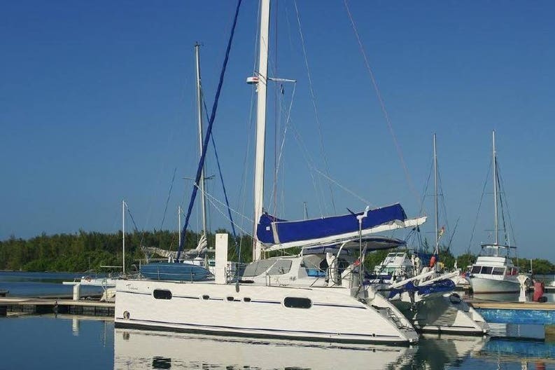 Catana 471