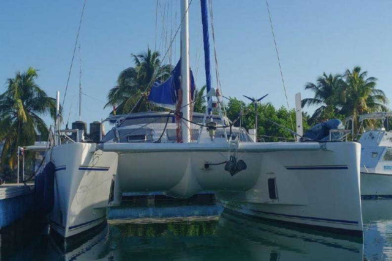 Catana 471
