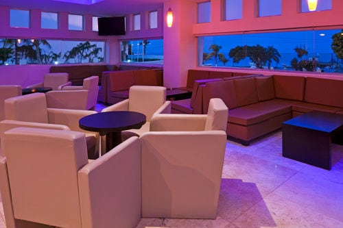 Bar of the Holiday Inn Campeche in Mexico