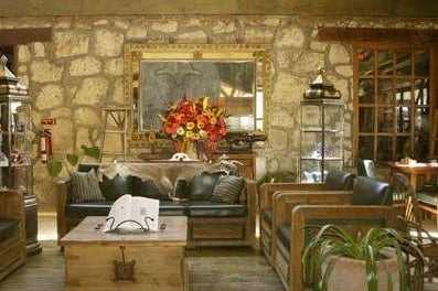 Hall del Best Western The Lodge at Creel in Messico