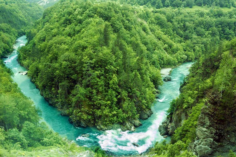 montenegro-tara-mountain-river