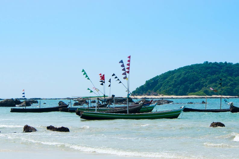 Myanmar Ngapali beach boats