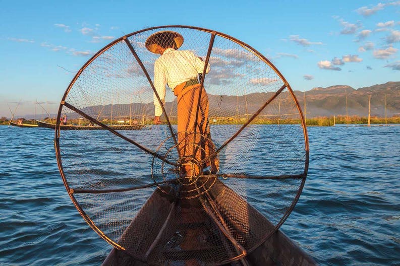 myanmar-inle-lake-fisherman
