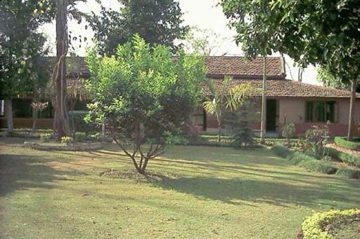 Garden of the Safari Narayani Lodge in Chitwan National Park in Nepal