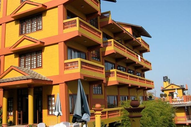 country-villa-nagarkot-esterno3