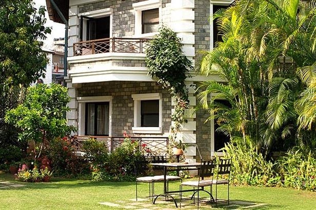 trek-o-tel-pokhara-esterno