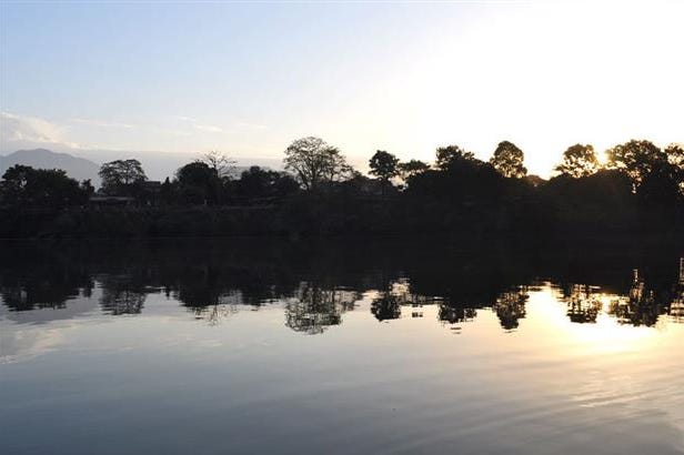 trek-o-tel-pokhara-vista-lago3
