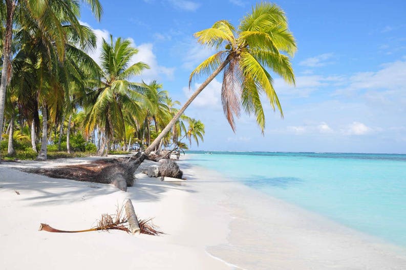 san-blas-beautiful-lonely-beach
