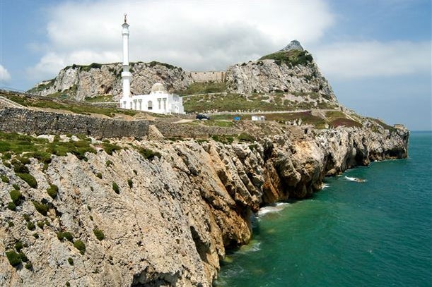 shutterstock-102279721-mosque-in-gibraltar-on-a-rocky-coastline