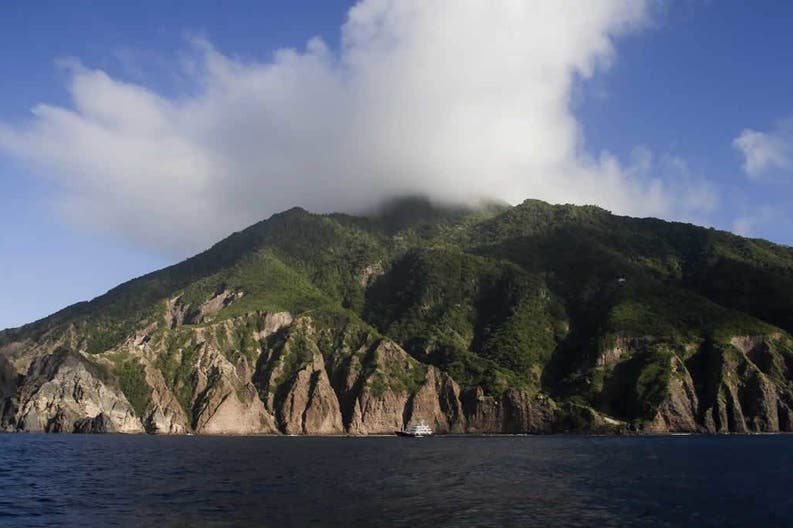 View from the Mount Scenery in Saba