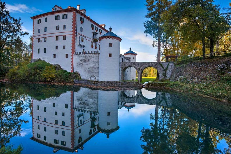 slovenia-sneznick-castle