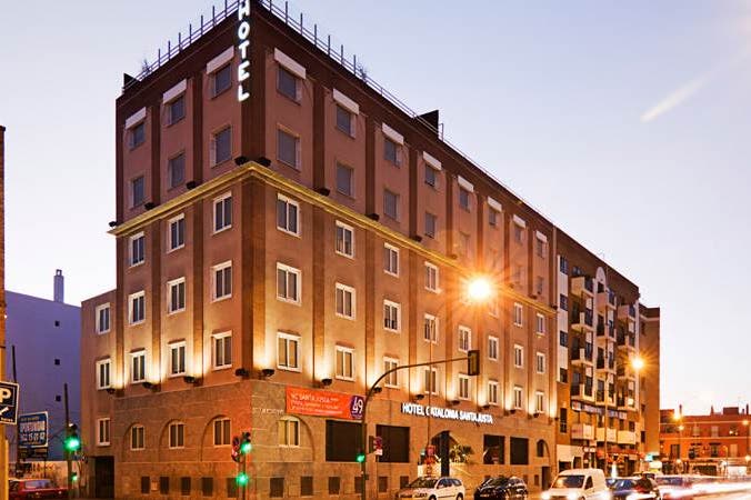 catalonia-santa-justa-fachada-atardecer