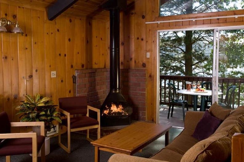 The Pines Resort a Lake Bass negli Stati Uniti d'America