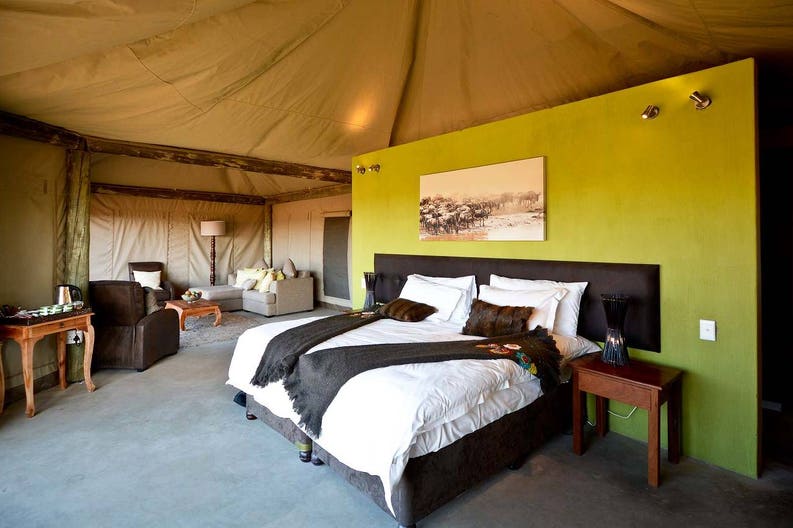 04sbna-im1304-ndaka-lodge-1475