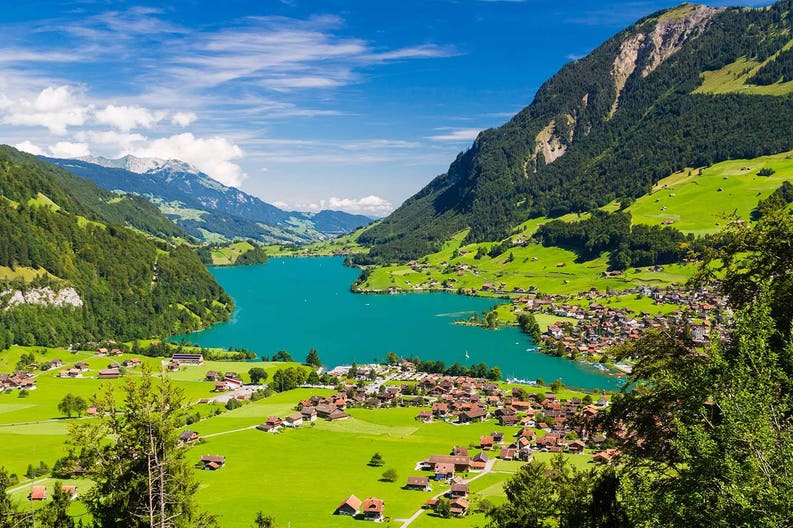 switzerland-lugern-valley
