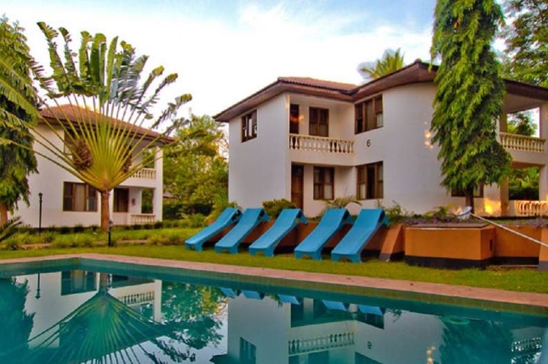 Vista dell'esterno del The Keys Hotel a Moshi in Tanzania