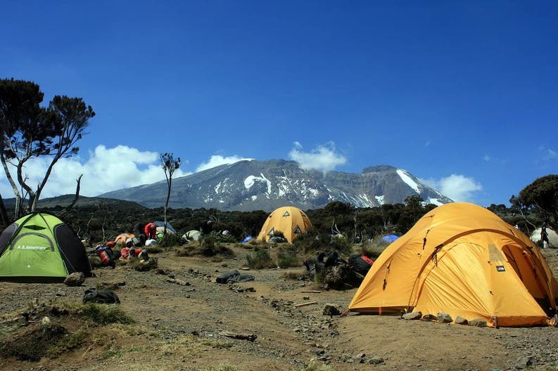 Paesaggio visto dal Machame Camp sul monte Kilimangiaro in Tanzania