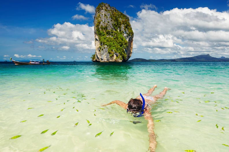 Snorkelling in the Andaman Sea in Thailand