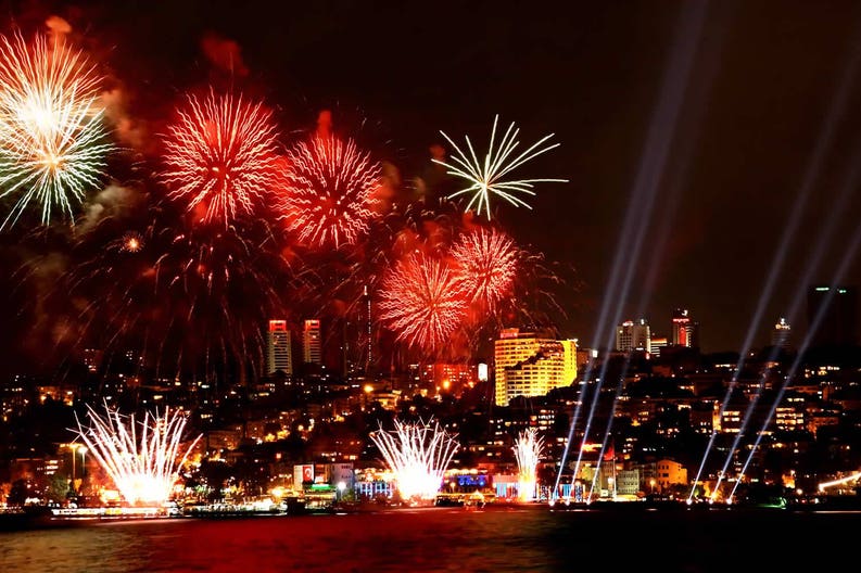 turkey-istanbul-celebration-with-fireworks