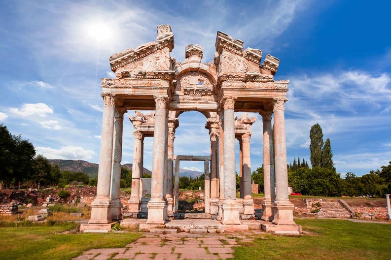 turkey-tetrapylon-gate-in-aphrodisias