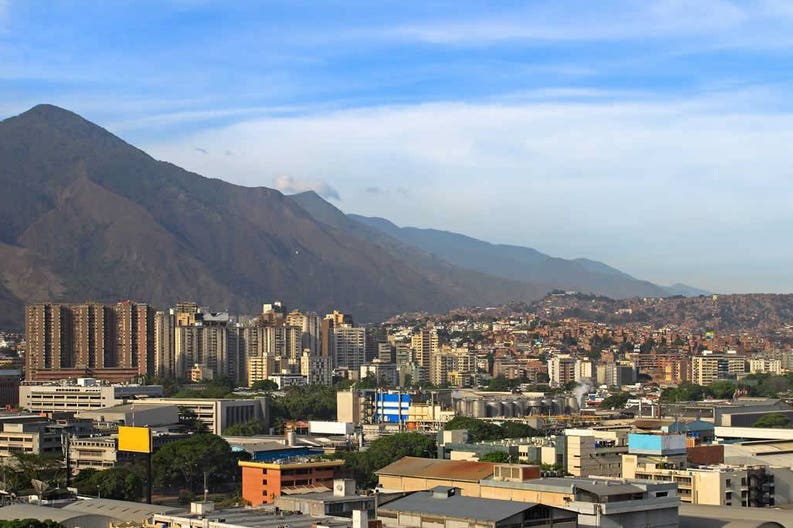 venezuela-caracas-city-skyline
