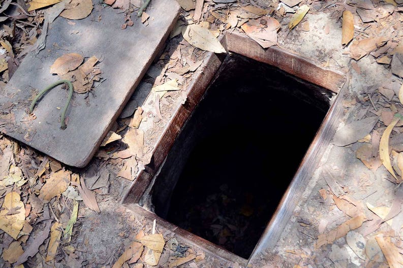 vietnam-cu-chi-tunnel