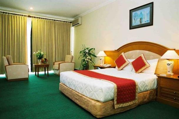 saigon-halong-halong-camera1