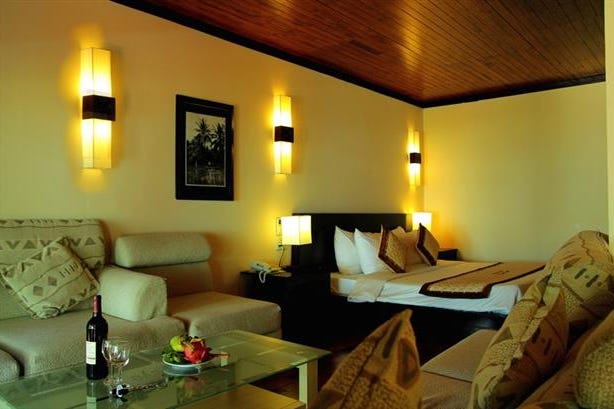 vinh-hung-1-hotel-hoian-camera3