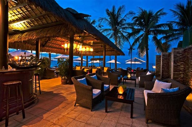 victoria-hoian-beach-resort-spa-faifoo-bar