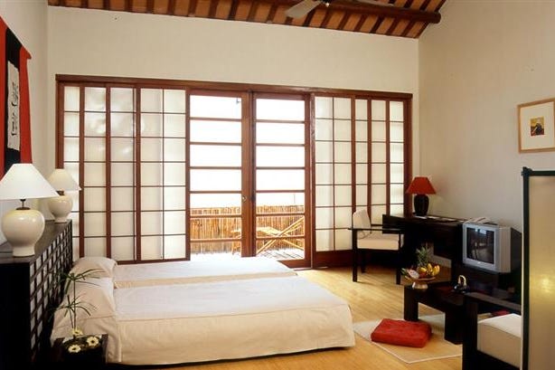 victoria-hoian-beach-resort-spa-hoian-camera2