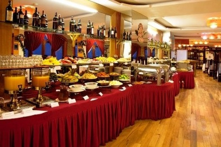 chau-long-hotel-sapa-buffet